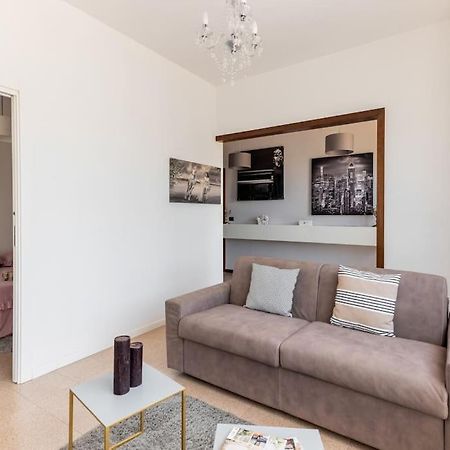Ferienwohnung “Casa Moderna Con Parcheggio Privato” Imola Exterior foto
